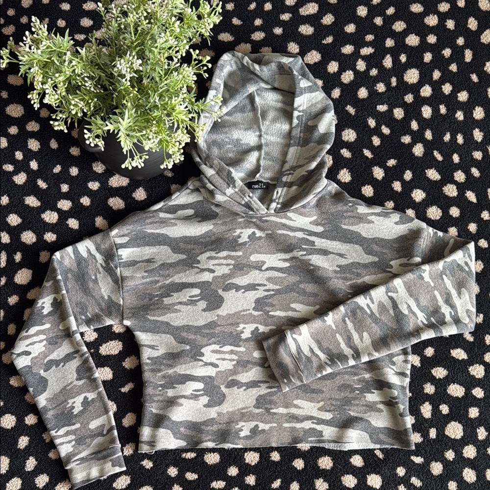 Camouflage Rue21 Cropped Hoodie